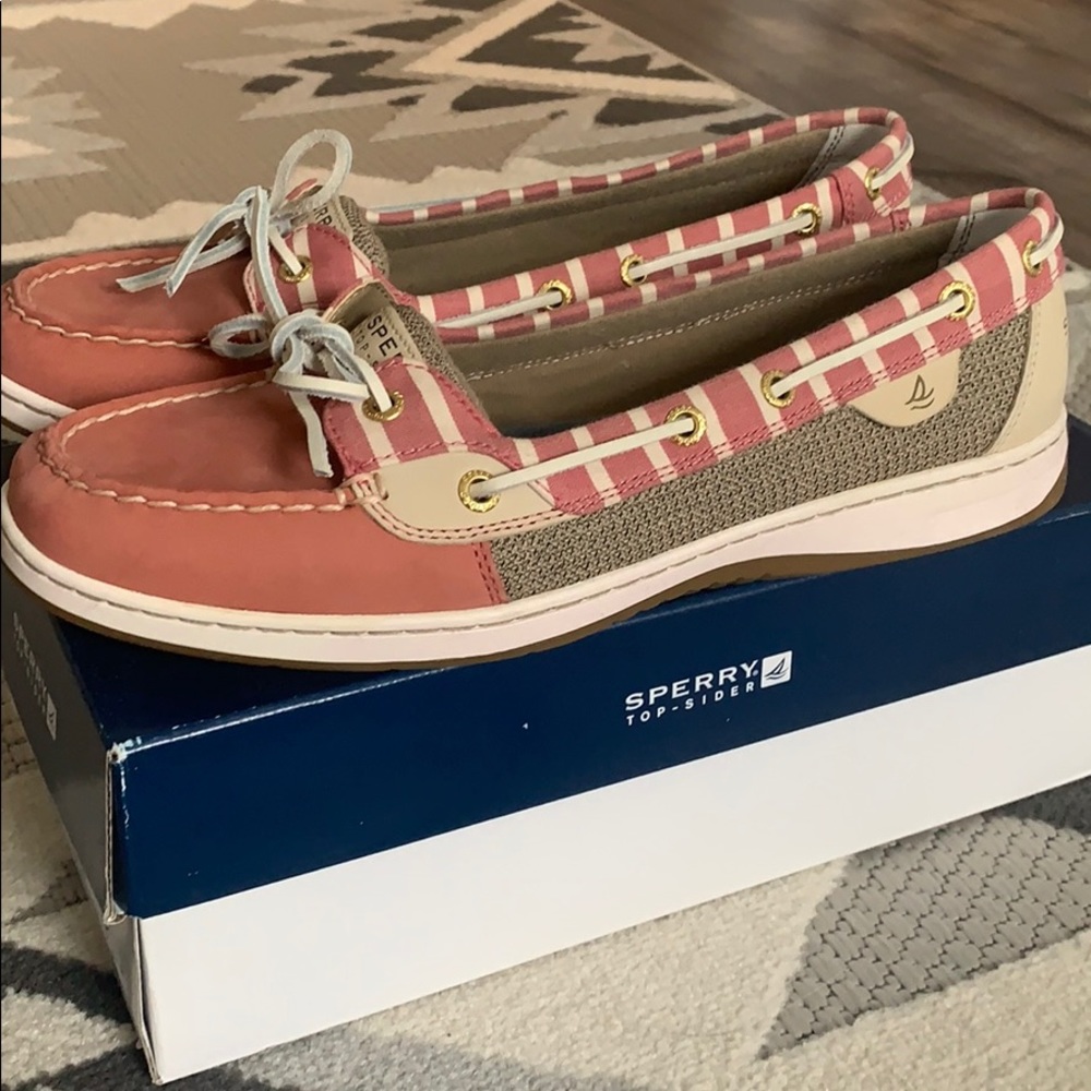 Pink Sperry Boatshoes